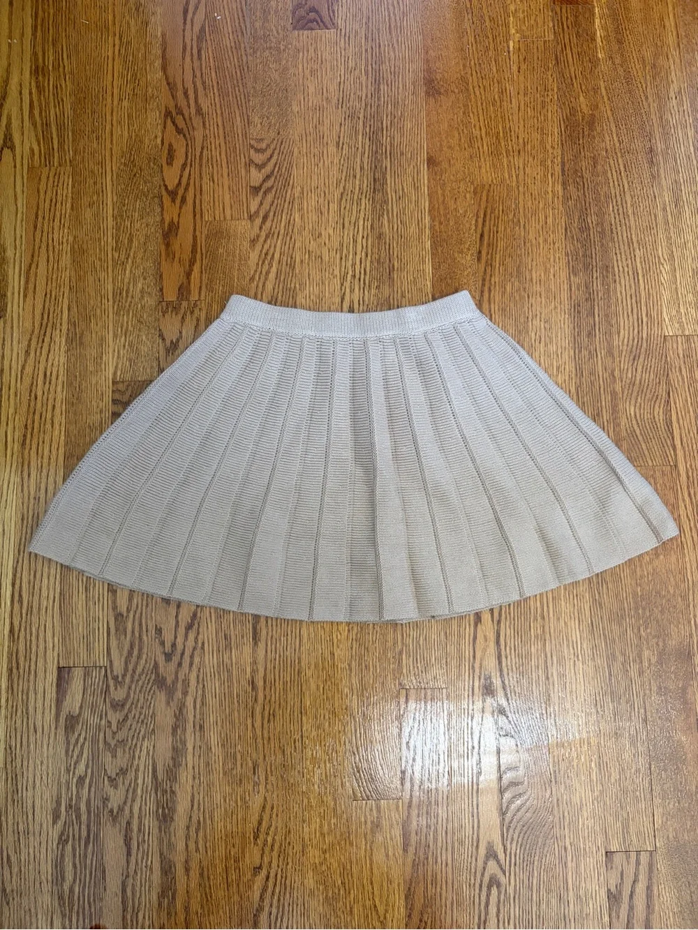 Max Studio 4pc Cable Knit Sweater and Tan Pleated Skirt Set w/ Burgundy Trim
